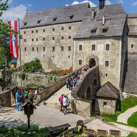 Burg Altpernstein Hotel Micheldorf in Oberösterreich Exterior photo