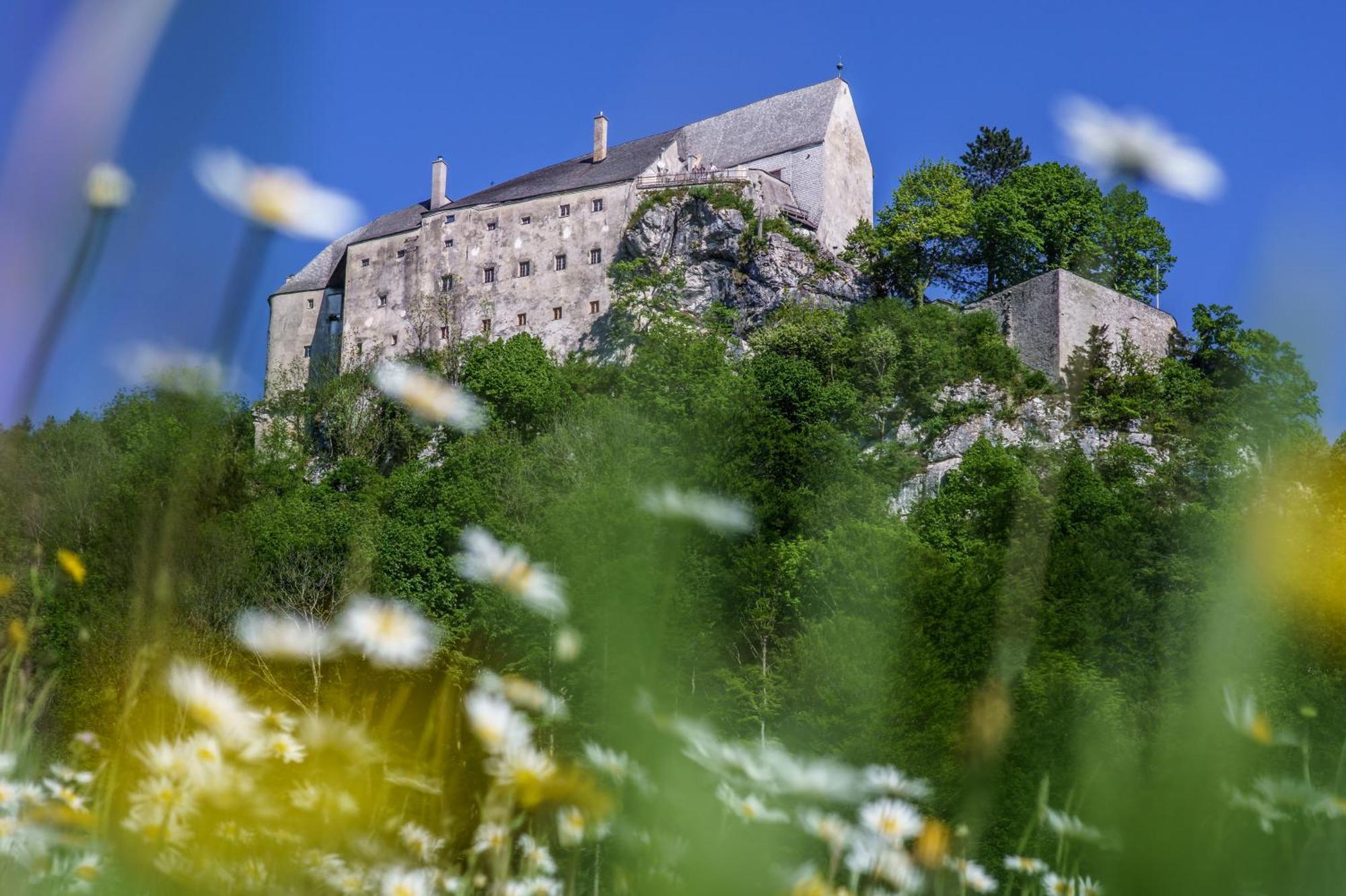 Burg Altpernstein Hotel Micheldorf in Oberösterreich Exterior photo